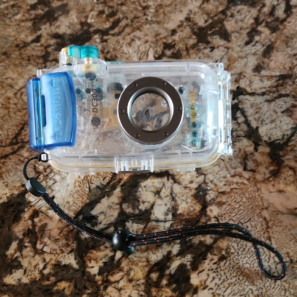 CANON WP-DC300  WATERPROOF